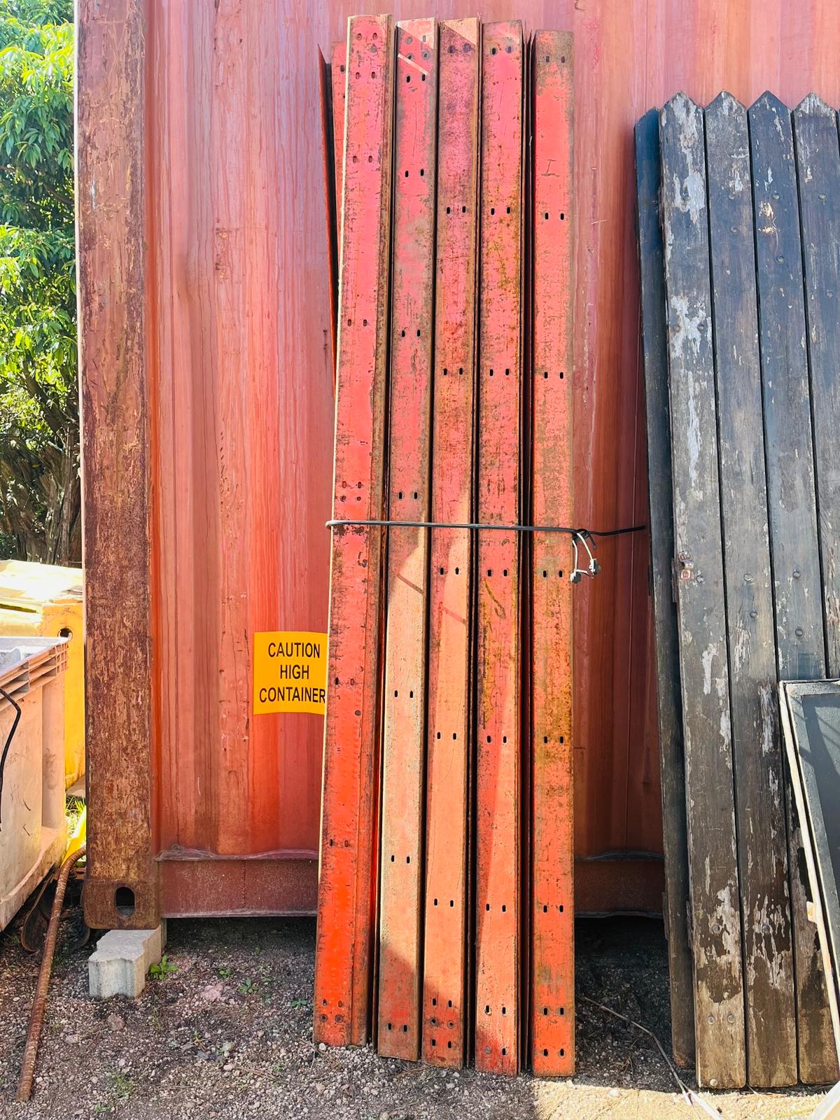 C3905 F2