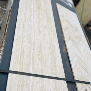 Lote x40 tablas en mdf, con muestras de cerámicas 1,92x1,01 m | 1,10x0,40 m