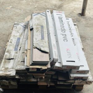 Lote x40 m2 de piso vinilico 0,19x1,22 m