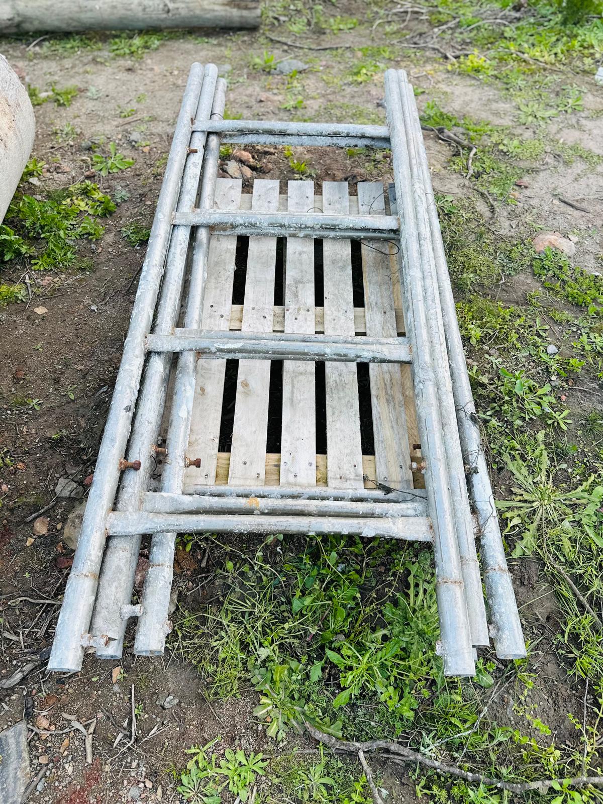 Lote x4 parantes para andamio  1,99×0,75 m