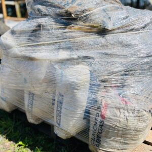 Lote bolsas de arena y pegamento tipo binda de 25 kg aprox