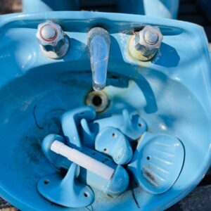 Lote x12 piezas de baño: inodoro, bidets, bacha con pie y accesorios